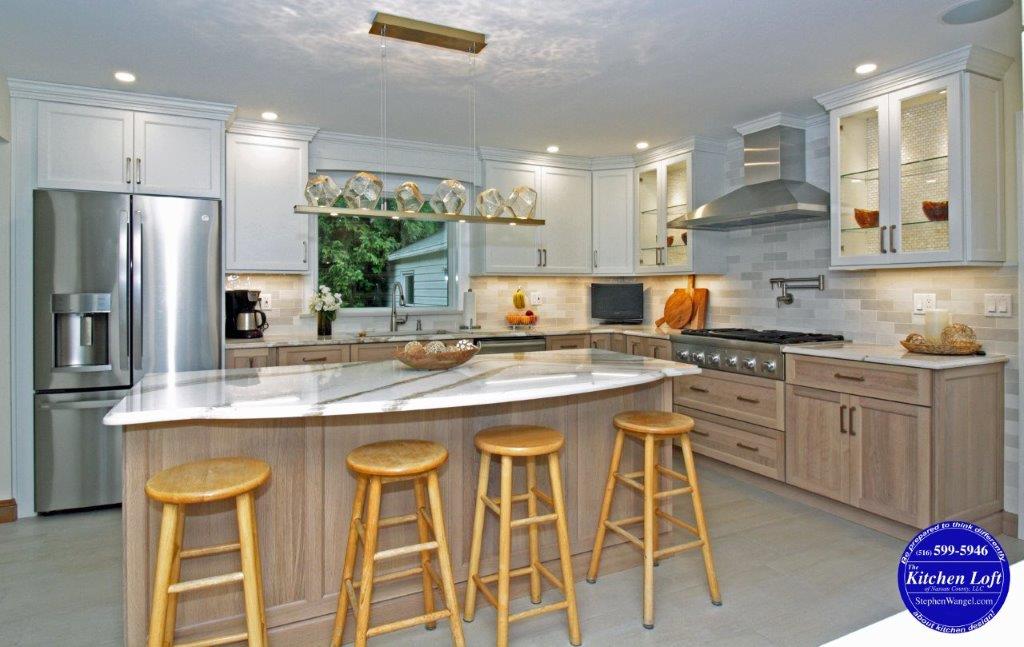 316425QUARTERSAWN WHITE OAK & MAPLE/CUSTOM STAIN & ICEBERG/HOMELAND